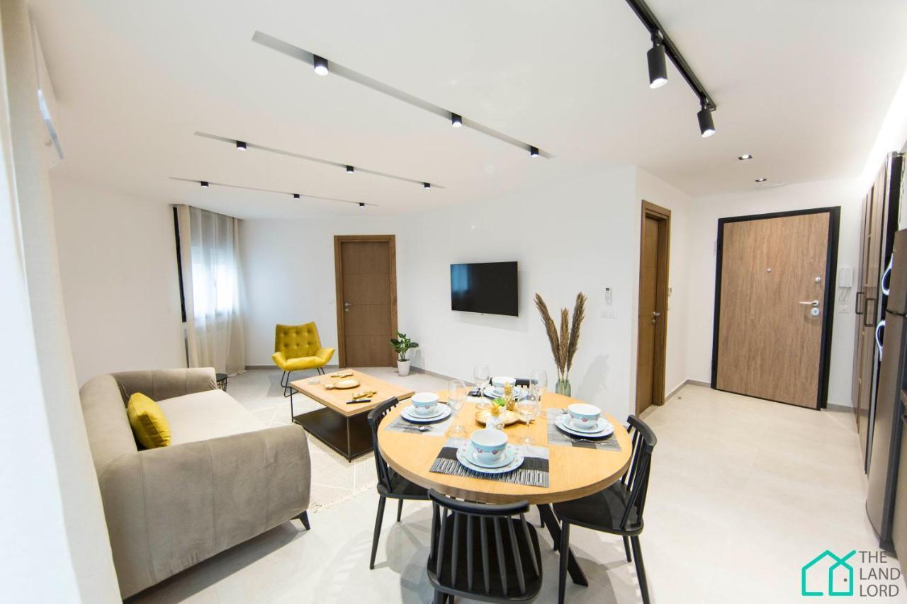 Apartment Sunset: Luxury With Gym In Lac 1 *