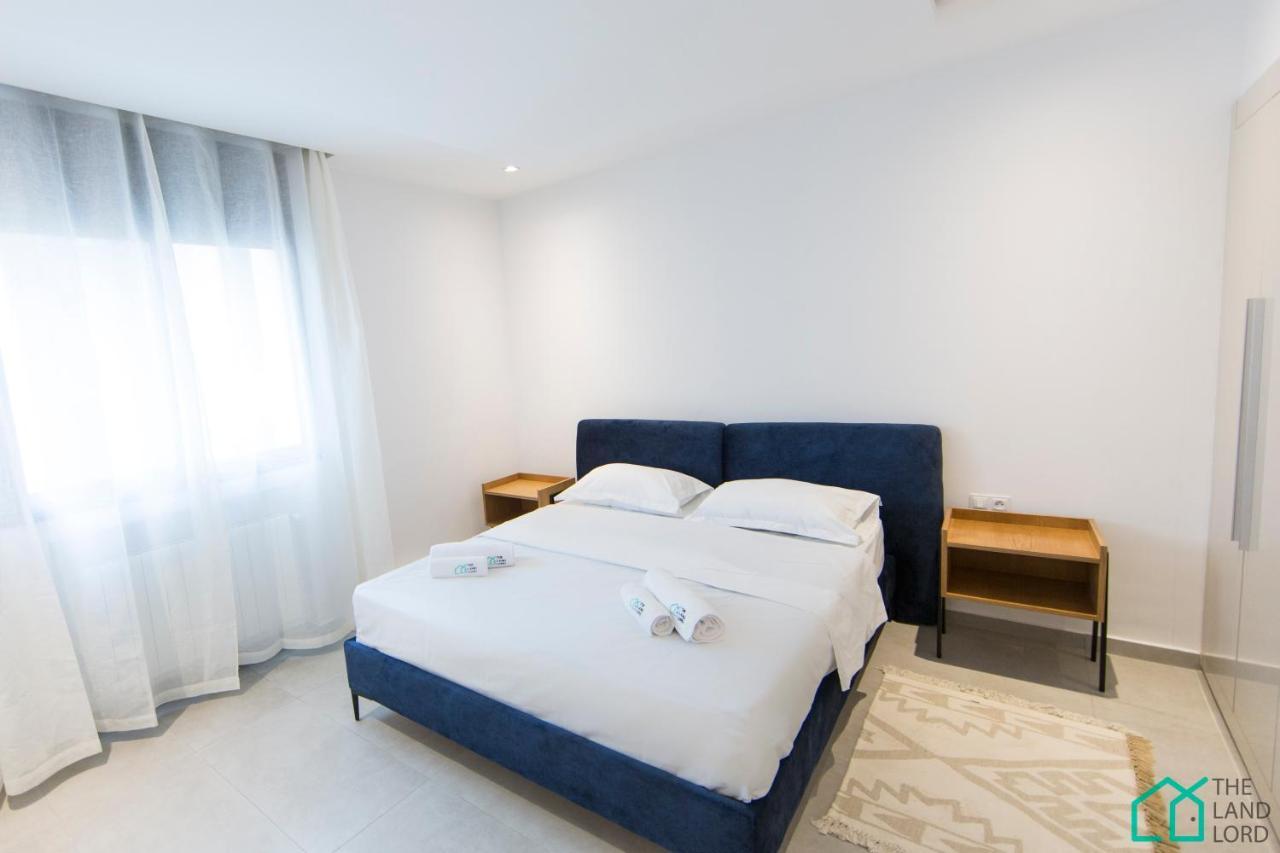 Apartment Sunset: Luxury With Gym In Lac 1
