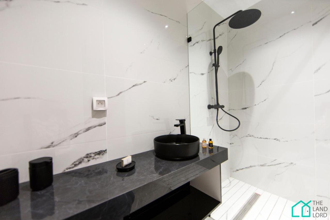 Apartment Sunset: Luxury With Gym In Lac 1 *