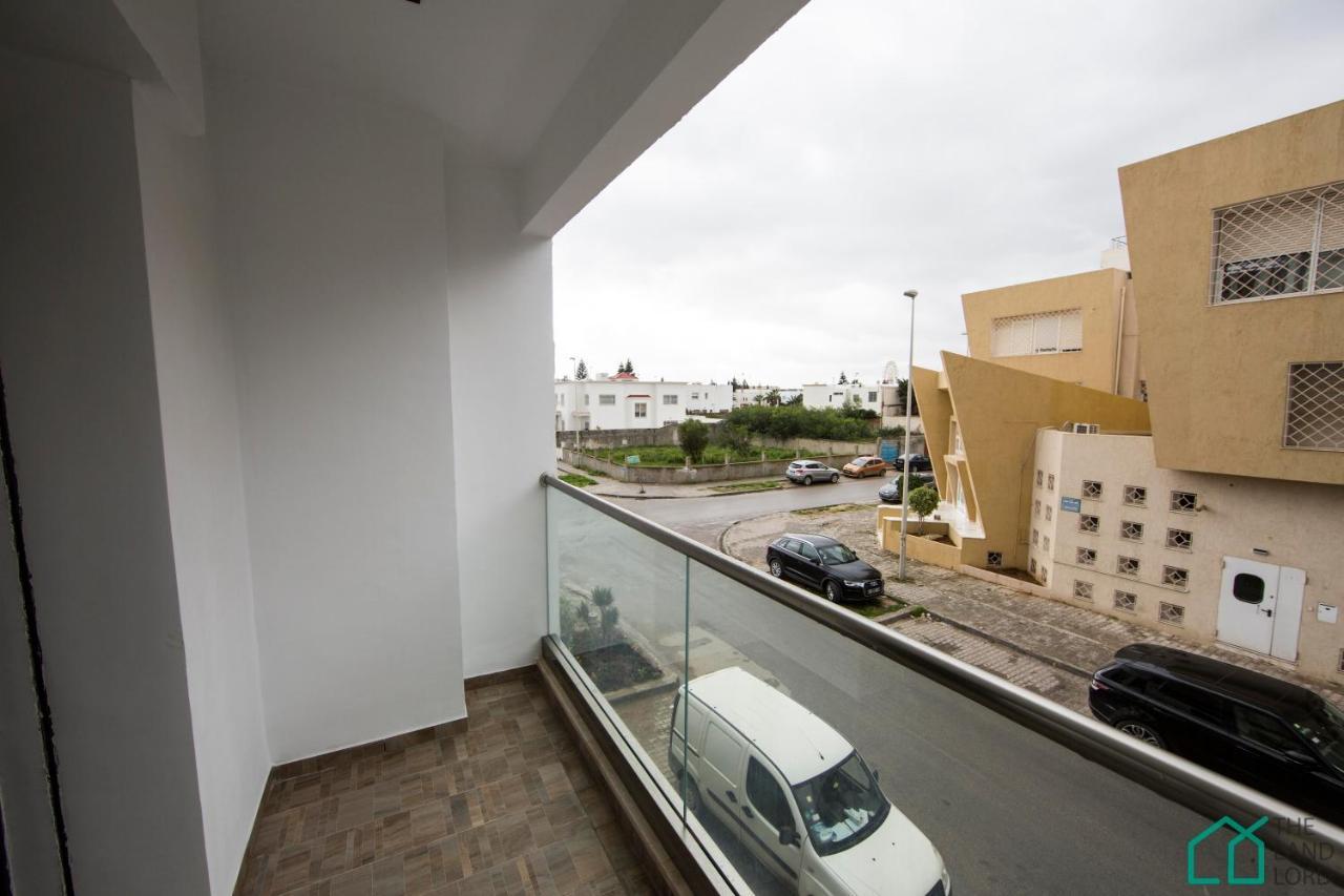 Apartment Sunset: Luxury With Gym In Lac 1