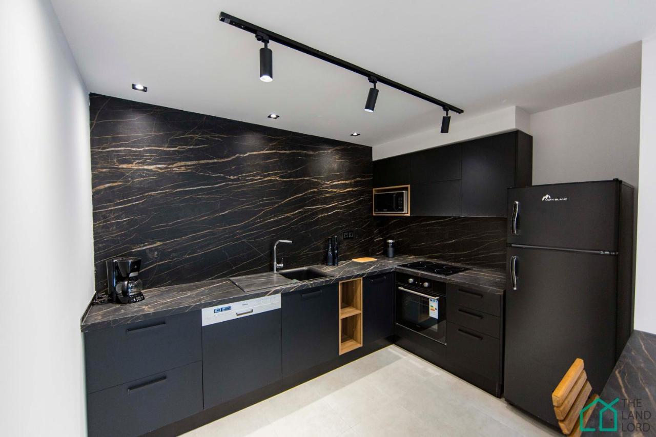 Sunset: Luxury With Gym In Lac 1 Apartment