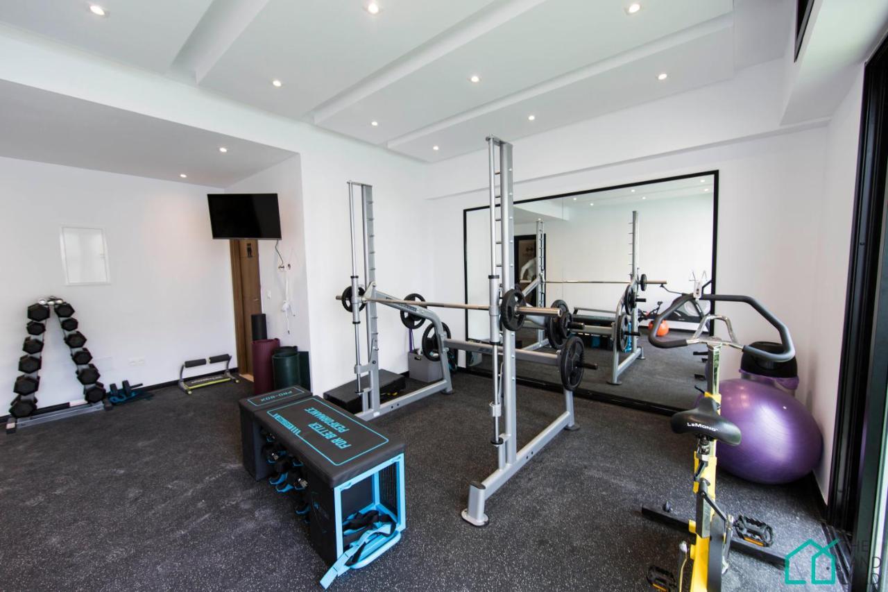 Sunset: Luxury With Gym In Lac 1 Apartment Tunis